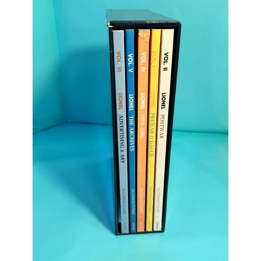 Lionel: A Collectors Guide & History by McCombs/Tuohy‎ Boxed Set Chilton